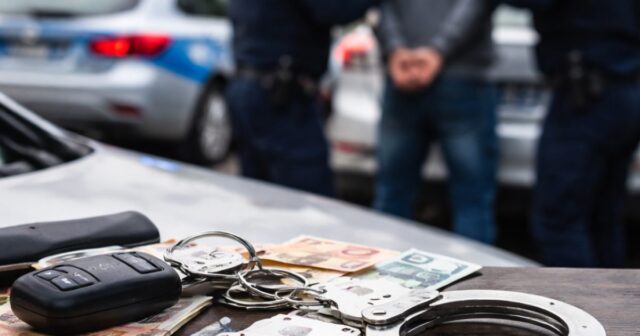 Arresti per furti di auto tra Abruzzo e Puglia Arresti per furti di auto tra Abruzzo e Puglia