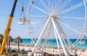 Inizia l’installazione della ruota panoramica in piazza del Mare a Giulianova Inizia l'installazione della ruota panoramica in piazza del Mare a Giulianova