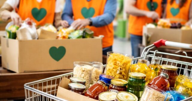 Ritorna 'Un dono per il Banco' nei superstore Oasi Ritorna 'Un dono per il Banco' nei superstore Oasi