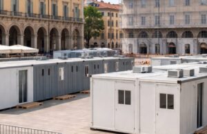 Chiusura del Grande Italia e container in piazza Martiri: la situazione attuale Chiusura del Grande Italia e container in piazza Martiri: la situazione attuale