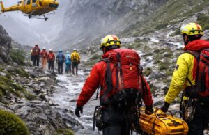 Cinque escursionisti soccorsi sul Gran Sasso dopo un violento temporale Cinque escursionisti soccorsi sul Gran Sasso dopo un violento temporale
