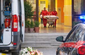 Collaboratrice scolastica muore a scuola: terzo caso in pochi anni Collaboratrice scolastica muore a scuola: terzo caso in pochi anni