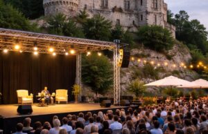 Nadeesha Uyangoda presenta ‘Acqua sporca’ a Teramo dopo aver vinto il Premio Campiello Opera Prima Nadeesha Uyangoda presenta 'Acqua sporca' a Teramo dopo aver vinto il Premio Campiello Opera Prima
