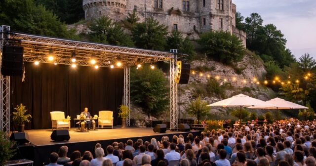 Nadeesha Uyangoda presenta 'Acqua sporca' a Teramo dopo aver vinto il Premio Campiello Opera Prima Nadeesha Uyangoda presenta 'Acqua sporca' a Teramo dopo aver vinto il Premio Campiello Opera Prima