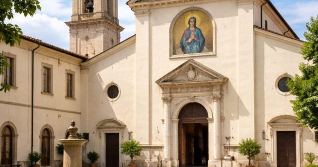 Padre Daniele Di Sipio si trasferisce a Teramo come rettore del Santuario della Madonna delle Grazie Padre Daniele Di Sipio si trasferisce a Teramo come rettore del Santuario della Madonna delle Grazie