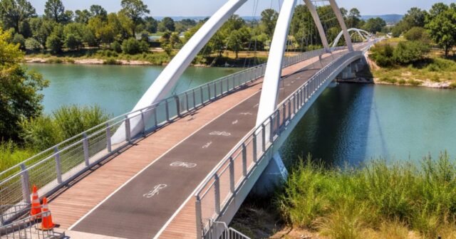 Riapertura del ponte ciclopedonale sul Salinello prevista tra giovedì e venerdì