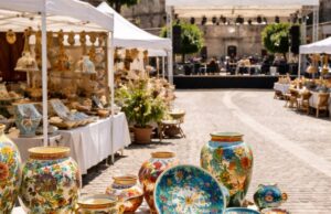 Castelli dà il via alla 62ª Mostra Mercato della Ceramica Castelli dà il via alla 62ª Mostra Mercato della Ceramica