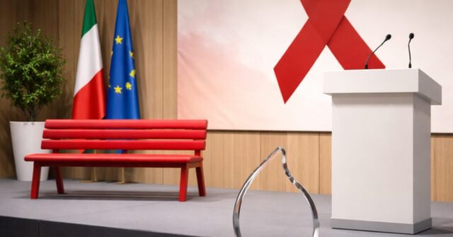 Centinaia di imbarcazioni animano la costa teramana per la Remata contro la violenza di genere Centinaia di imbarcazioni animano la costa teramana per la Remata contro la violenza di genere