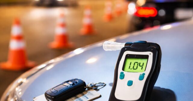Controllo stradale ad Alba Adriatica: giovane sorpreso con tasso alcolemico elevato